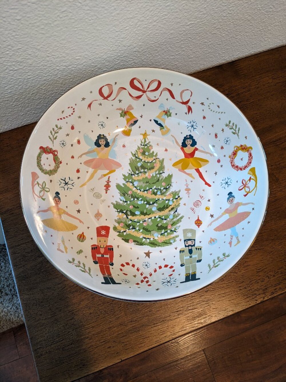 Target/Threshold Nutcracker Serving Bowl